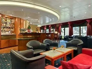 Ξενοδοχείο Hilton 5*