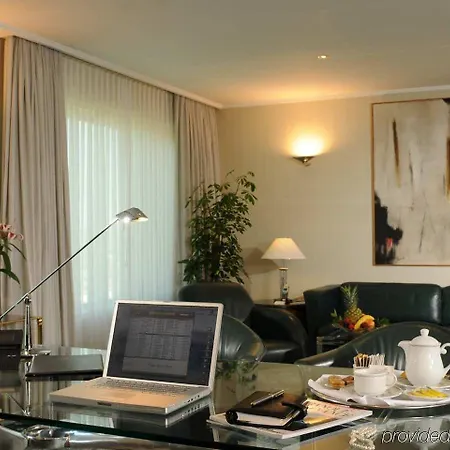 Hilton 5* Βασιλεία